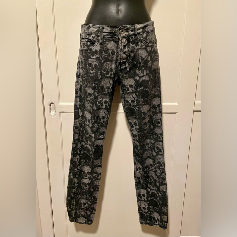 XXX RUDE Skulls Skinny Jeans! 💀